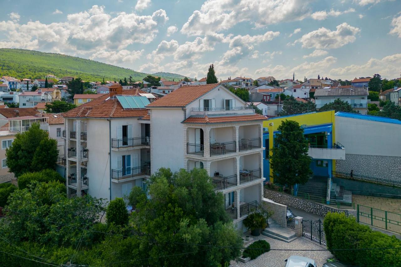 Apartments Lonzor I セルツェ エクステリア 写真