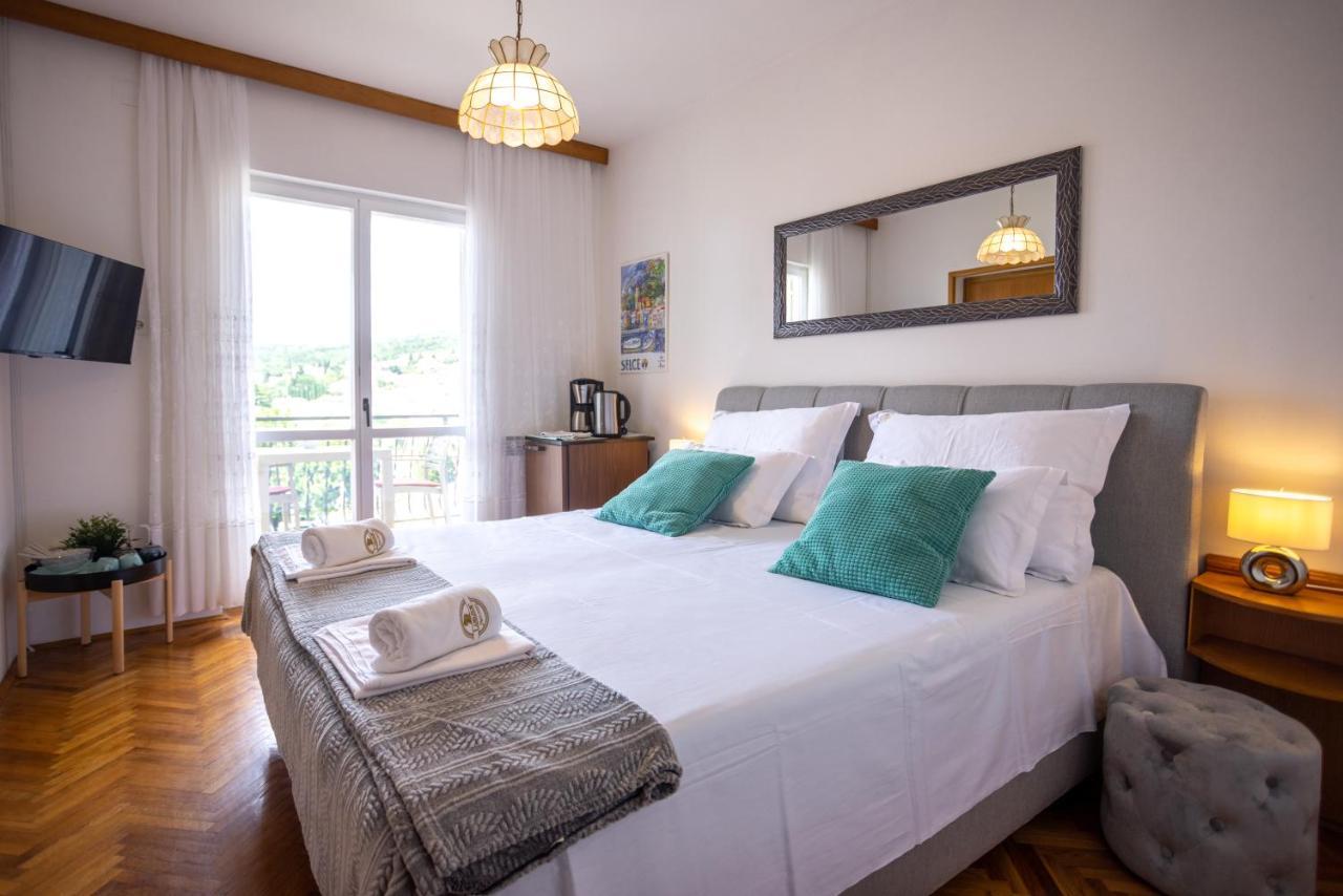 Apartments Lonzor I セルツェ エクステリア 写真