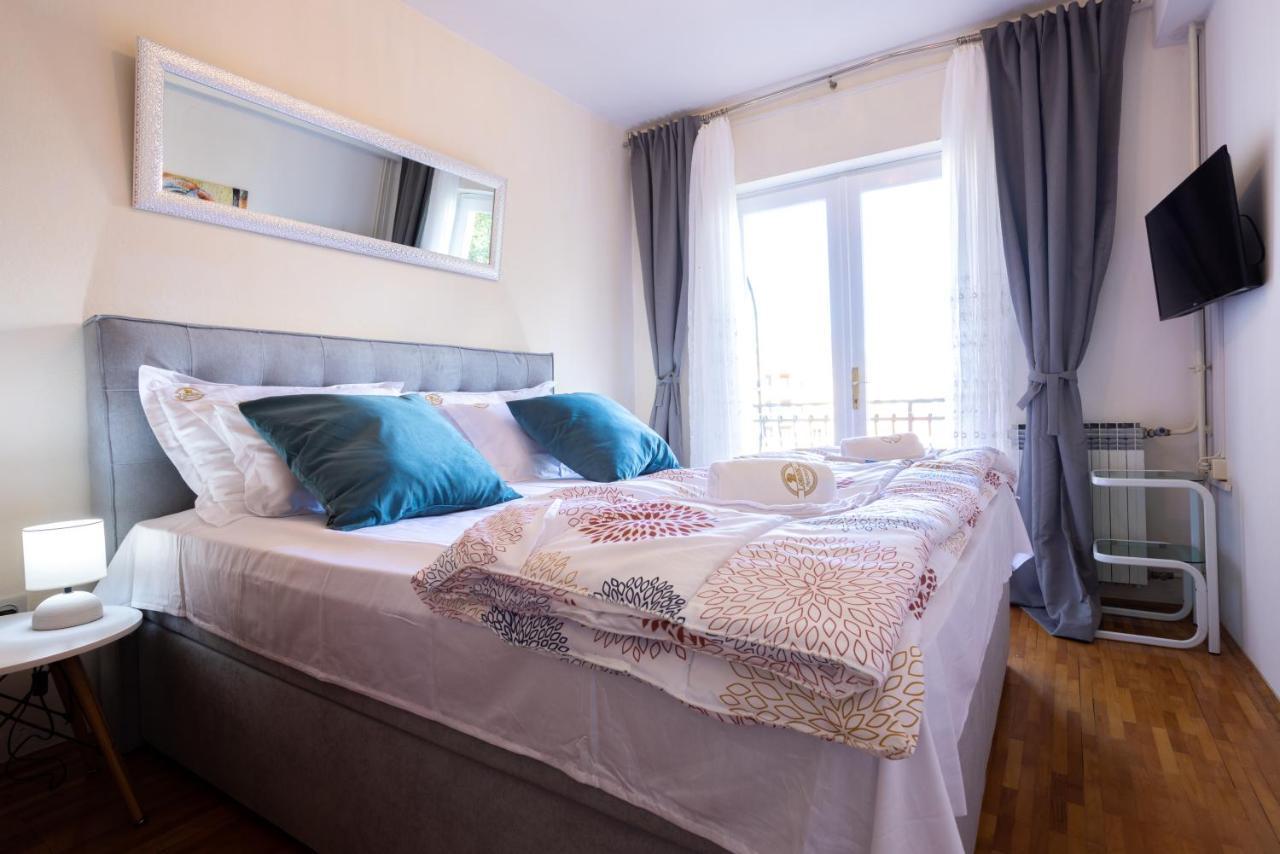Apartments Lonzor I セルツェ エクステリア 写真