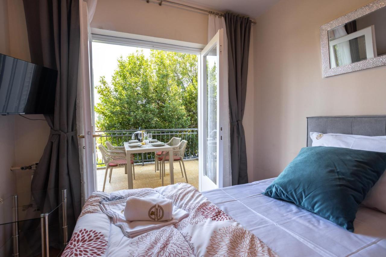 Apartments Lonzor I セルツェ エクステリア 写真