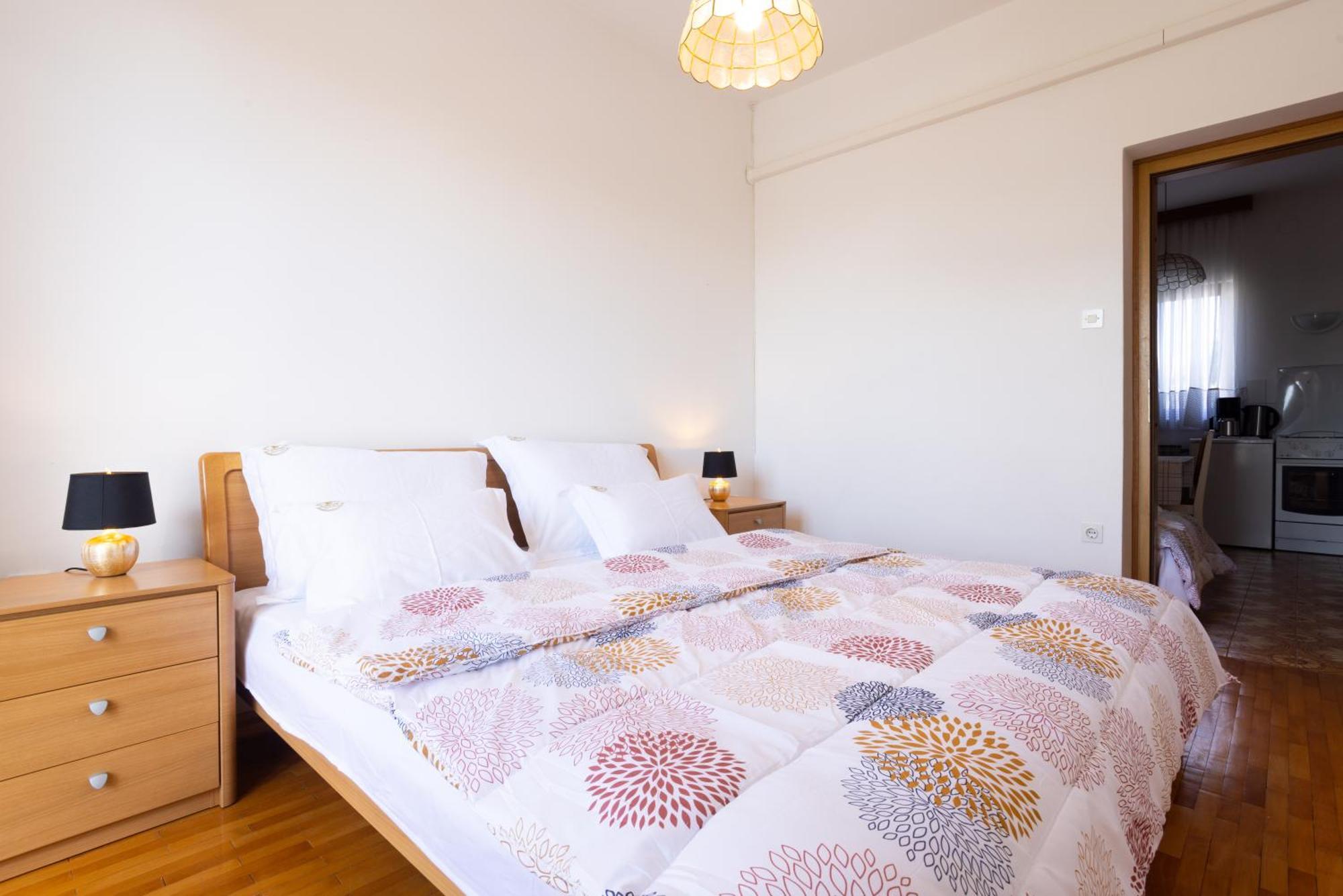 Apartments Lonzor I セルツェ エクステリア 写真